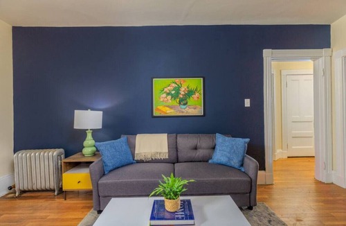 Back Bay West Apartment | Wonderful Newbury 1 Bedroom!