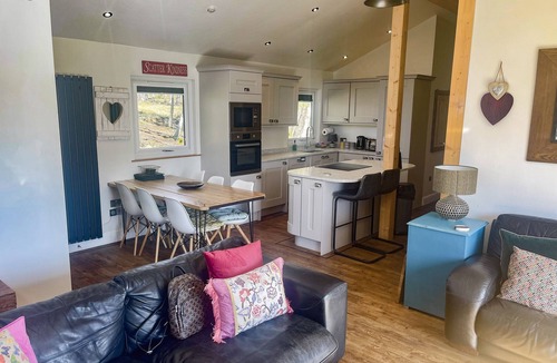 Otterburn Cottage | WOODBURN LODGE, pet friendly, character holiday cottage in Otterburn