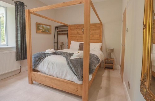 Haltwhistle House | Woodland Escape, Hot Tub , Near Hadrian's Wall