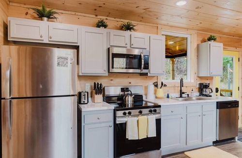 Stanton Cabin | Woodland Escape | Hot Tub | RRG | Brand New