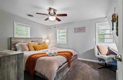 New Rumley House | Woodland home with workspace and TV