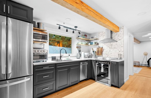Barkhamsted House | Woodland Sanctuary House with Hot Tub, Fire Pit, and Woodstove