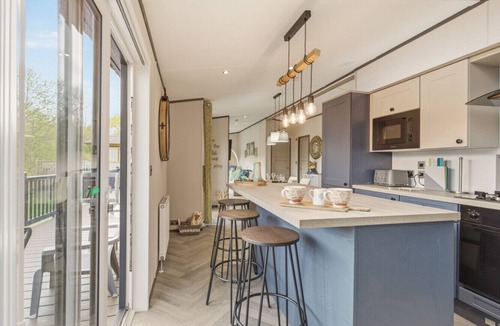 Earle House | Woodland View Lodge - North East Escapes