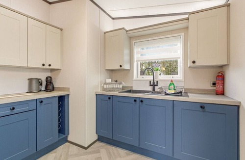 Earle House | Woodland View Lodge - North East Escapes