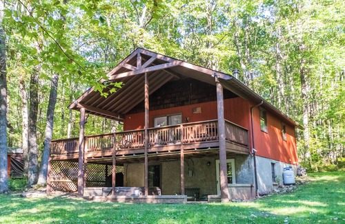 McHenry Cabin | Woodside Retreat by Taylor Made Deep Creek