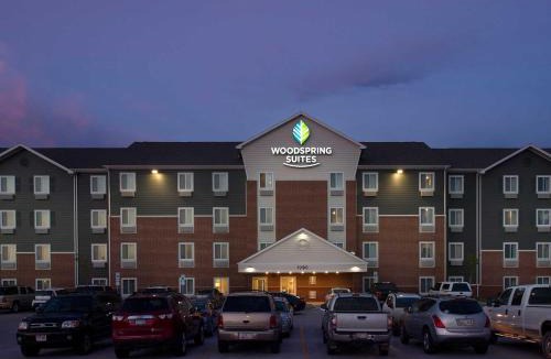 Fargo Hotel | WoodSpring Suites Fargo North Near NDSU