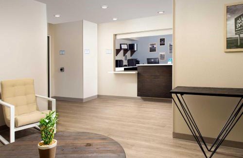 Fargo Hotel | WoodSpring Suites Fargo North Near NDSU