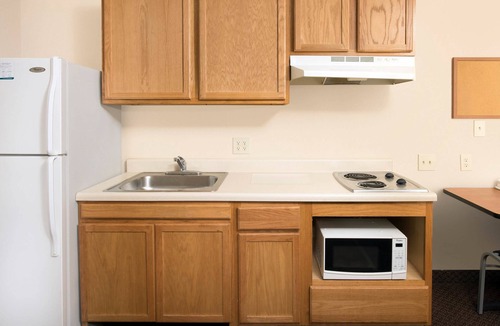Clearview City Hotel | WoodSpring Suites Kansas City Lenexa