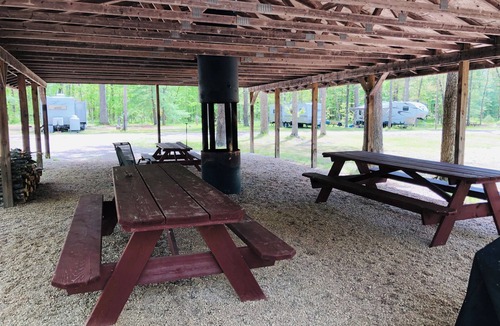 Irons RV Rental | Woodsy fun 3 queen bed rental with AC , firepit NW recreational sports in Irons