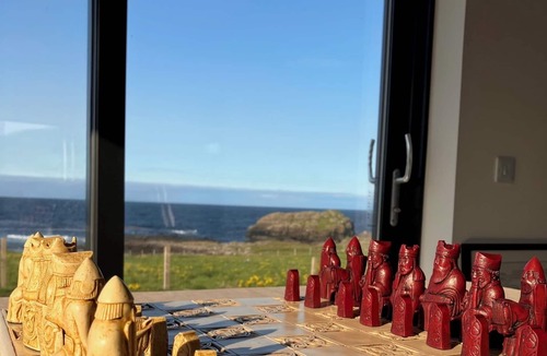Kilmaluag House | Wow sea-view! walks, cliffs, wildlife - spacious contemporary home