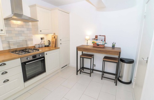 Amble House | WYNDING APARTMENT, pet friendly in Amble