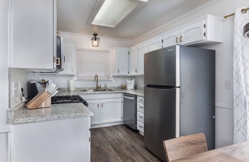 Amarillo House | Yellow City Retreat near hospitals, dining & I-40!