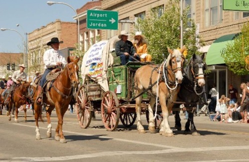 Miles City Apartment | Yellowstone Vacation Condo