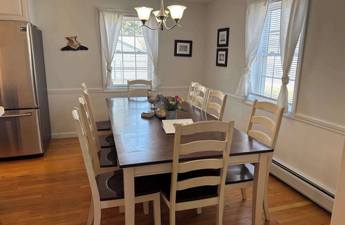 York Beach House | York Vacation Home Sleeps 14! Bring your family and Friends!