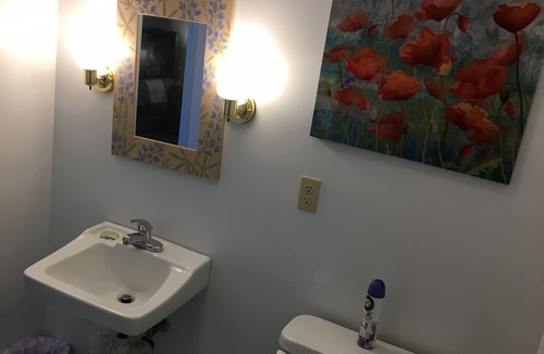 Norway Cottage | Young Cottage - One bedroom Cottage with large bathroom.