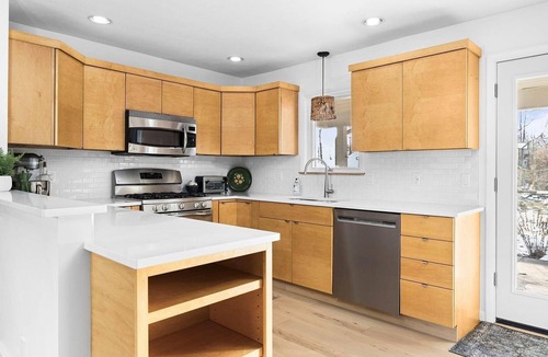 Traverse City House | Your Favorite Spot - Leelanau County Charmer