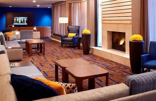Auburn Hills Hotel | Your Home Away From Home! Two Lovely Units, With Swimming Pool, Parking!