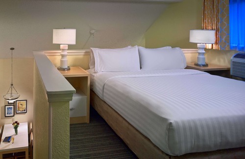 Westlake Hotel | Your Home Away From Home! Free Parking, Pets Allowed