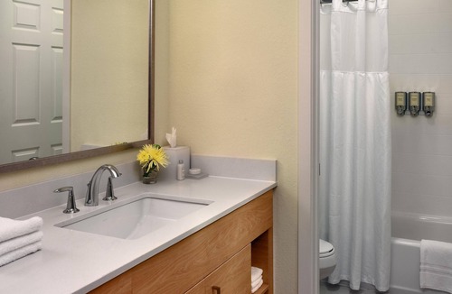 Westlake Hotel | Your Home Away From Home! Free Parking, Pets Allowed