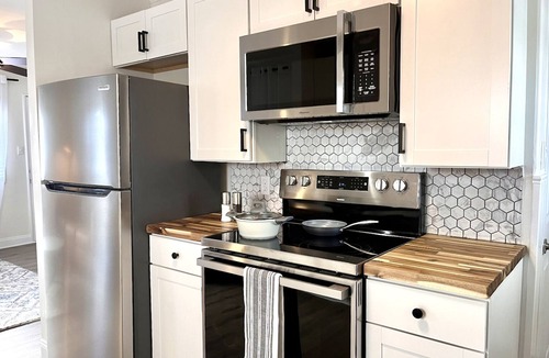Chillicothe House | Your Home Away from Home: Where Comfort Meets Convenience.