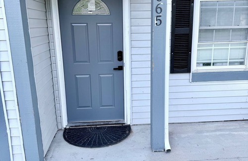 Columbus House | Your Home: Three bedrooms, accommodating 6 guests.