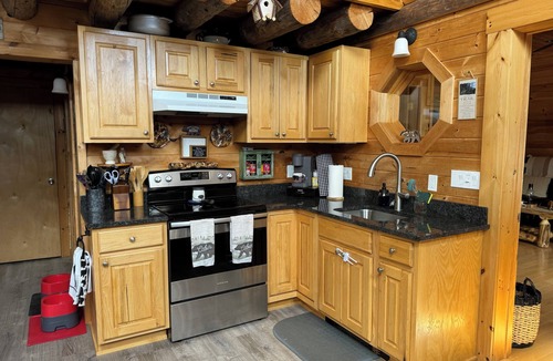 Errol Cabin | Your Perfect Mountain Escape-Cozy Cabin Retreat.