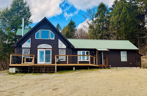 Errol Cabin | Your Perfect Mountain Escape-Cozy Cabin Retreat.