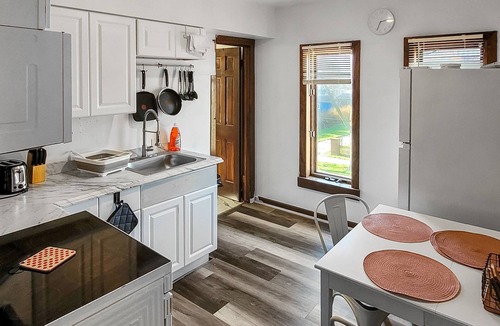 Bay City Apartment | Your Retreat A Peaceful & Cozy 1BR Haven