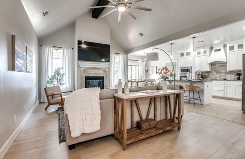 Oklahoma City House | Your Temporary Palace Awaits