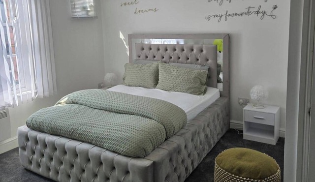 1 Bed - Sleeps 4 - City Centre