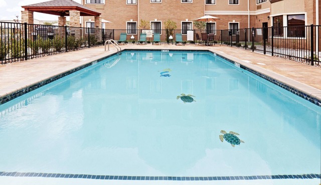 1 Bedroom | Free Breakfast, Pool Access
