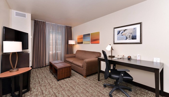 1 Bedroom | Indoor Pool + Hot Tub + Free Breakfast