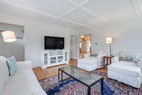 1 Mi to Beach! Family Gloucester Gem w/Yard