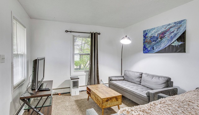 1 Mi to Downtown Bismarck! Residential Duplex