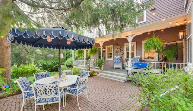 < 1 Mi to Dtwn Salem: Apt w/Shared Patio & Yard!