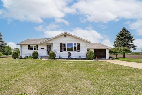 1 Mi to the Bay! Peaceful Countryside Linwood Home