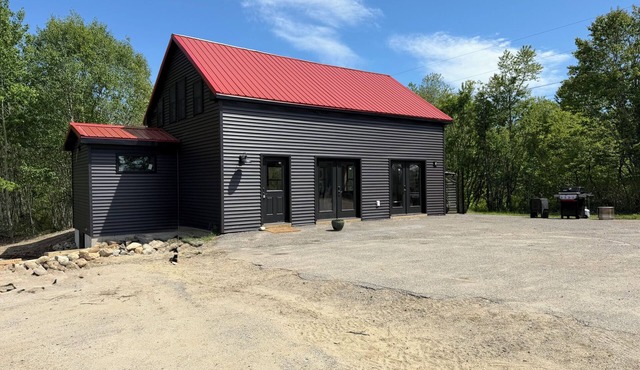 10 Acres on Pleasant River- New Modern Barnhouse