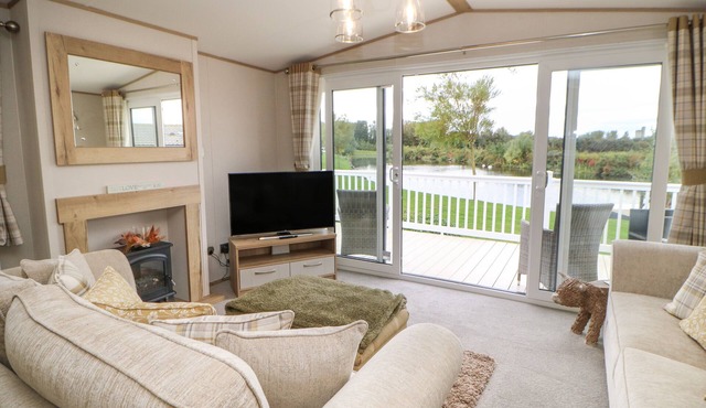 10 Cheviot View