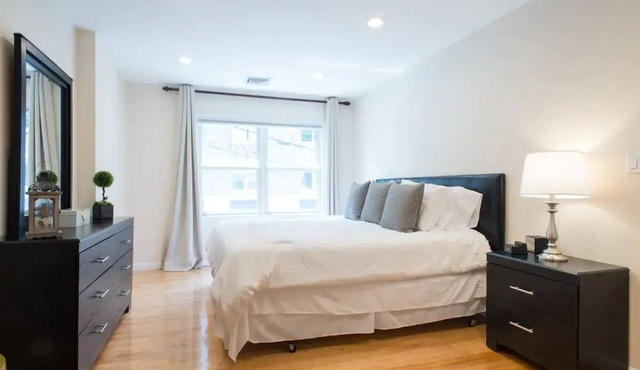10 mins to Boston, 2 Bedroom, 2 Bathroom, Kitchen, 1,300 SF Private Living Space