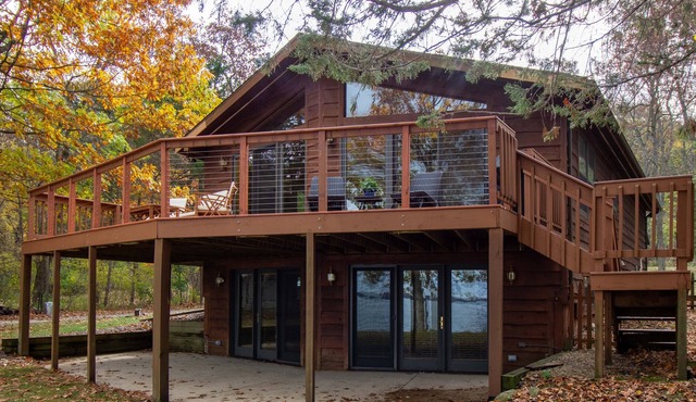 100+ feet of beautiful lake frontage