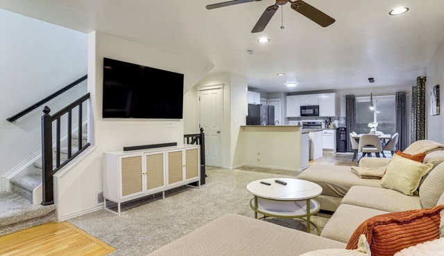 14 Mi to Dtwn Denver! Remodeled Family Retreat