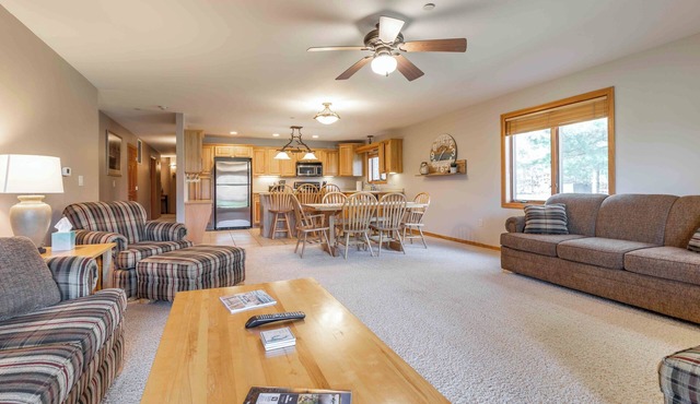 1st floor 3BR/2BA Northern Bay Resort Condo - Castle Rock Lake - Pool Beach Golf