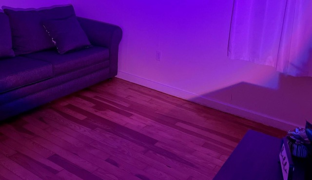 2 bed 1 bath 2 MiLES from HOSPiTAL