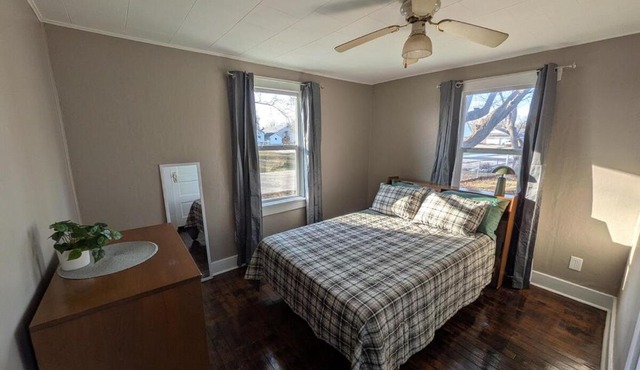2 Bed/1 Bath Home in the Center of Town