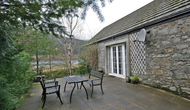 2 bedroom accommodation in Strathyre by Callander
