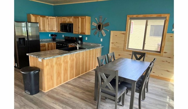 2 bedroom 2 bath cabin at Cass Lake Lodge! Walleye