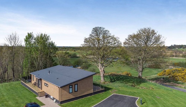 2 bedroom accommodation in Crosby-on-Eden
