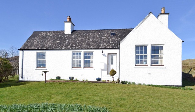 2 bedroom accommodation in Ardvasar, near Sleat, Isle of Skye