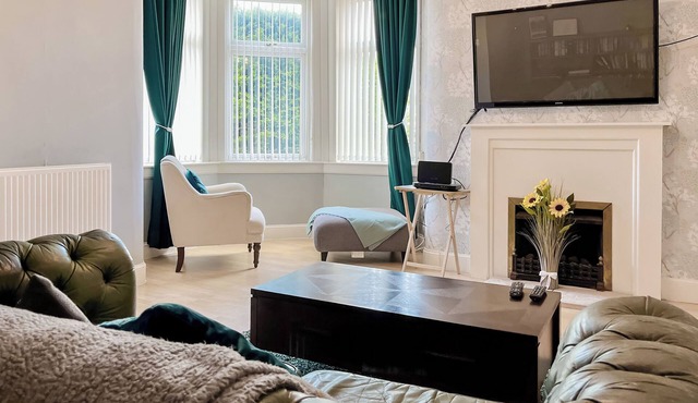 2 bedroom accommodation in Crossgates