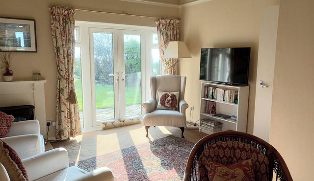 2 bedroom accommodation in Helensburgh